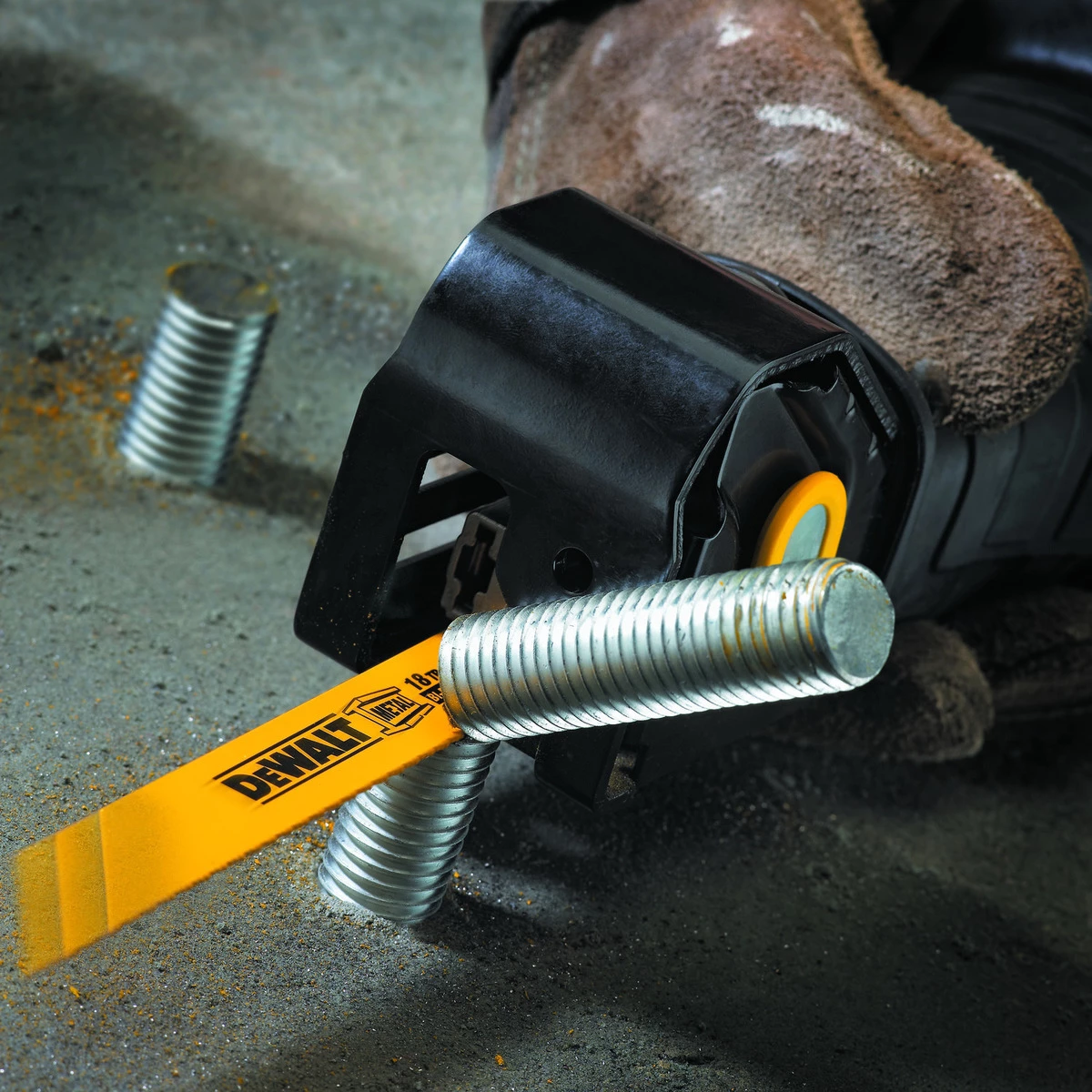 DEWALT Reciprpcating Blade, 6 IN, 18 TPI, 5-Pack, DW4811 5 DEWALT Reciprpcating Blade, 6 IN, 18 TPI, 5-Pack, DW4811 - Image 3