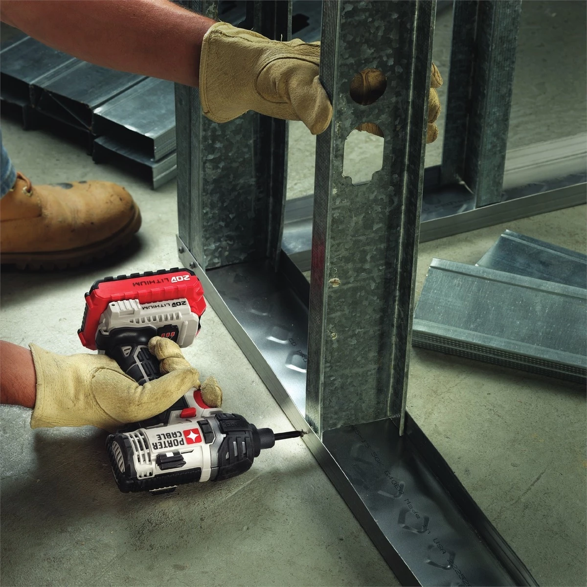 Porter-Cable Hex Lithium-Ion-Ion Impact Driver Kit, 20V MAX, 1/4-Inch, PCCK640LB 4 Porter-Cable Hex Lithium-Ion-Ion Impact Driver Kit, 20V MAX, 1/4-Inch, PCCK640LB - Image 2