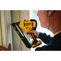 DEWALT Angled Finish Nailer - Kit, 20V MAX XR, 15-Gauge, DCN650D1 9 DEWALT Angled Finish Nailer - Kit, 20V MAX XR, 15-Gauge, DCN650D1 -Tools Elegant shop sftp a s assets20210601000000291
