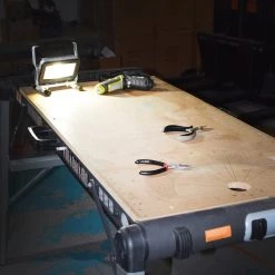Gt-Lite 1200 Lumen LED Portable Work light, GT-504A -Tools Elegant shop sftp a s assets20220520000000042